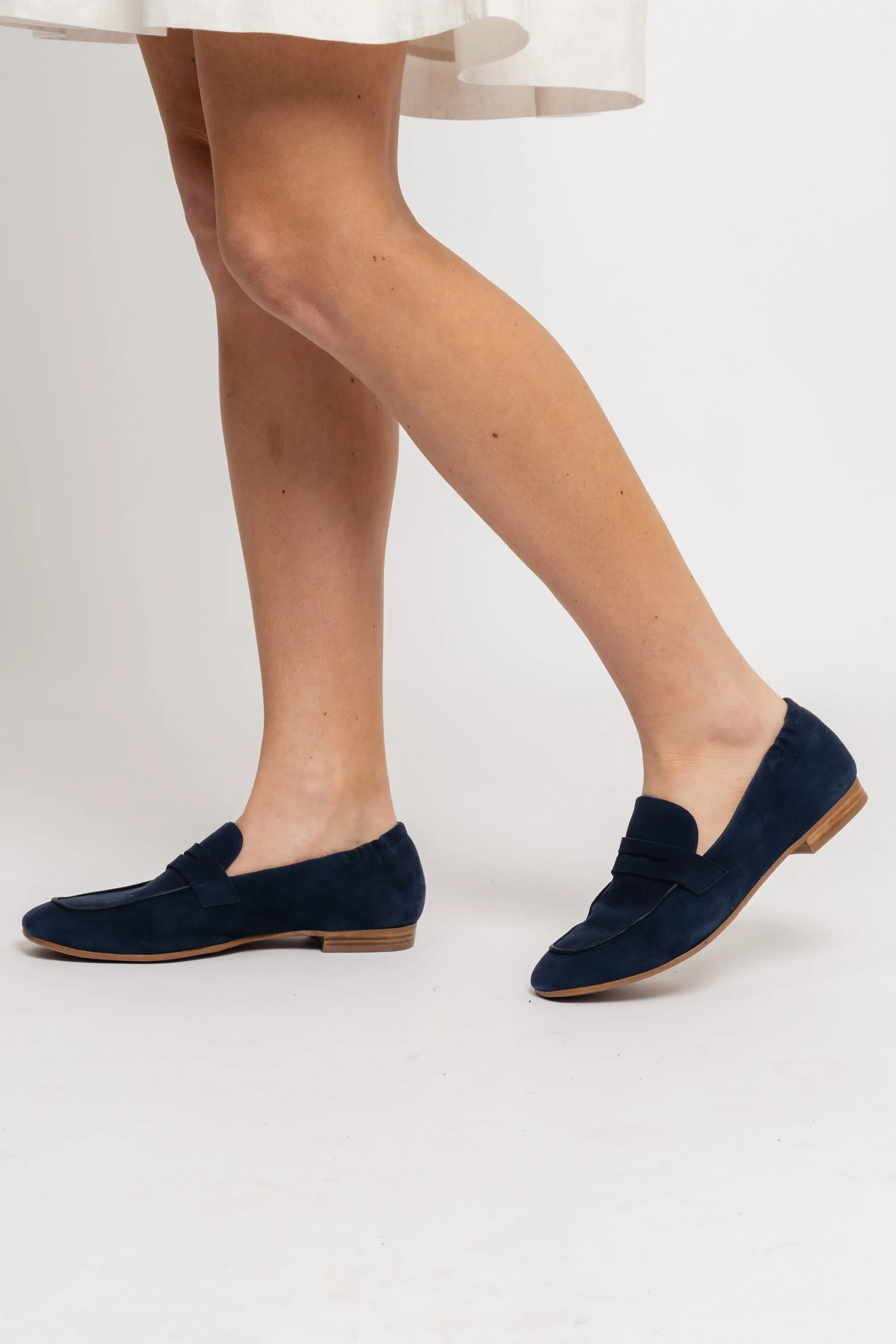 A11919 - Navy Suede/Light Sole