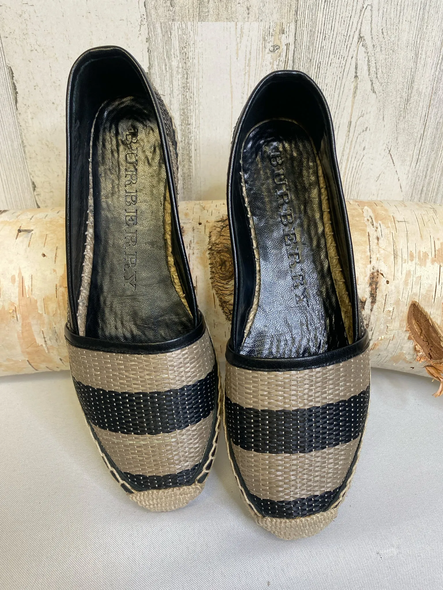 Burberry Size 37.5 (7.5/8) Black/Tan Designer Shoe