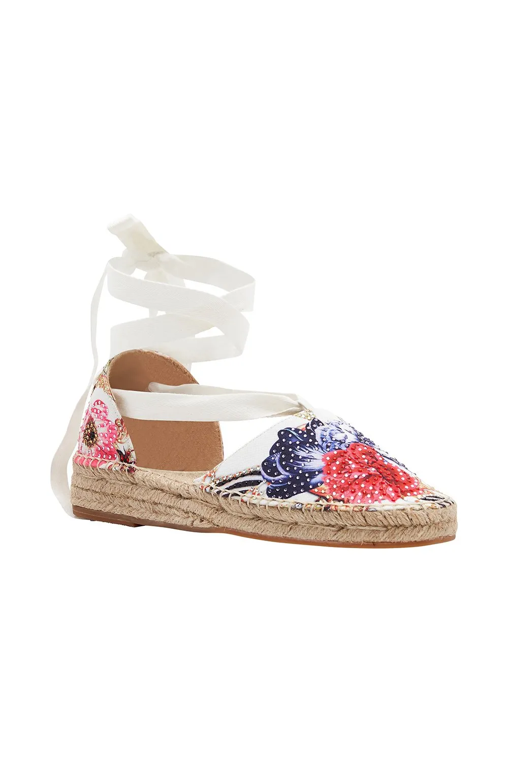 ESPADRILLE WITH TIE REIGN SUPREME